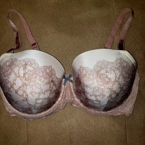 Victorias Secret Nude Lace Bra 38DDD